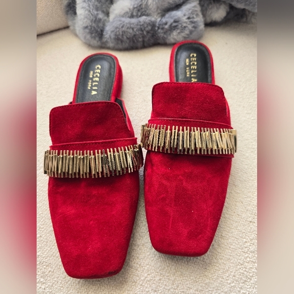 CECELIA NEW YORK, Flipper Slide , Red Suede/Gold, Size 7 - Picture 2 of 7